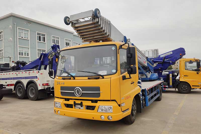 东风天锦45米云梯车