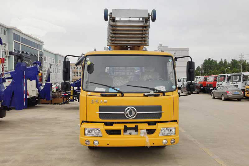 东风天锦45米云梯车