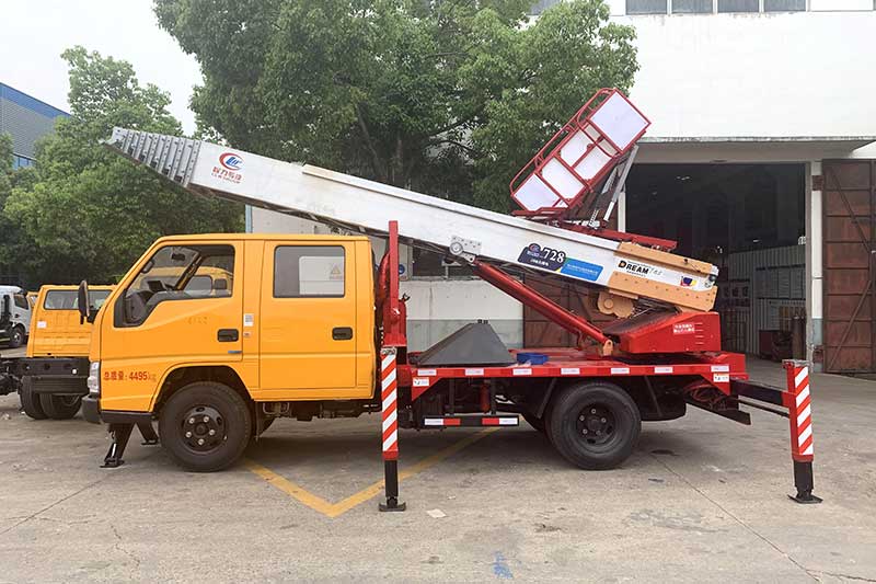 江铃30米云梯车