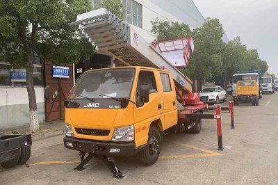 江铃30米云梯车
